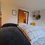 بيت للعطل A Brouca - Maison De *