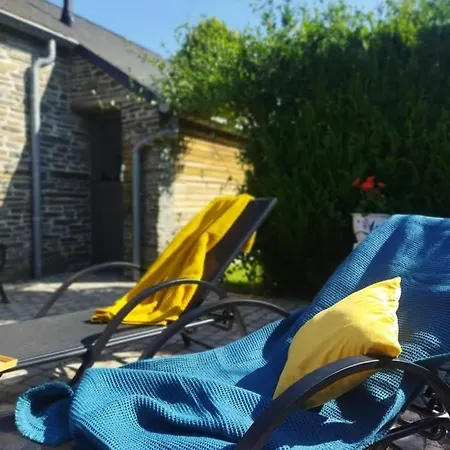 A Brouca بيت للعطل